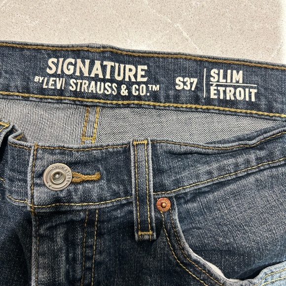 Signature Levi Slim S37 - Picture 3 of 6